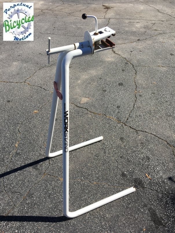 blackburn bike repair stand